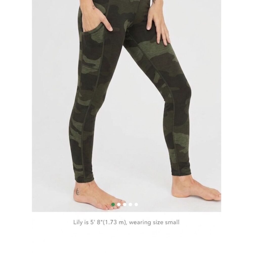 Aerie Offline The Hugger High-Rise Green Camo Leggings Athletic Loungewear M